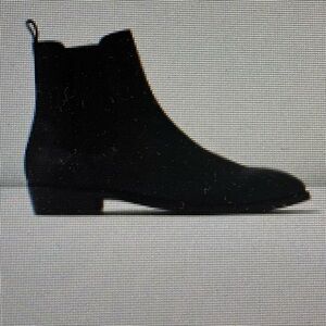 UO OILED CHELSEY BOOTS